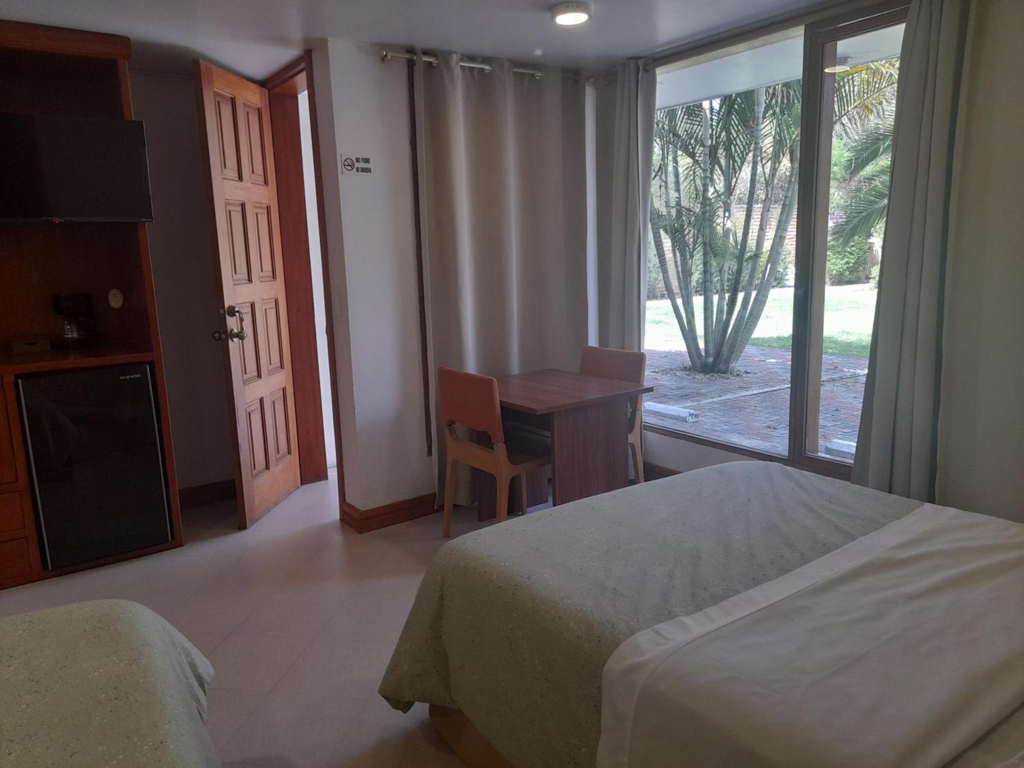 Bamboo Village Place Tumbaco Exterior foto